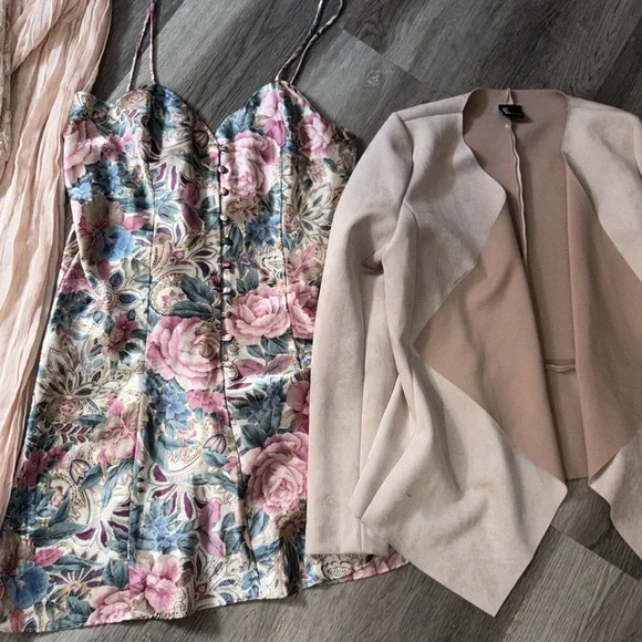 VICTORIAS SECRET Floral Multicolor Dress - Picture 11 of 11